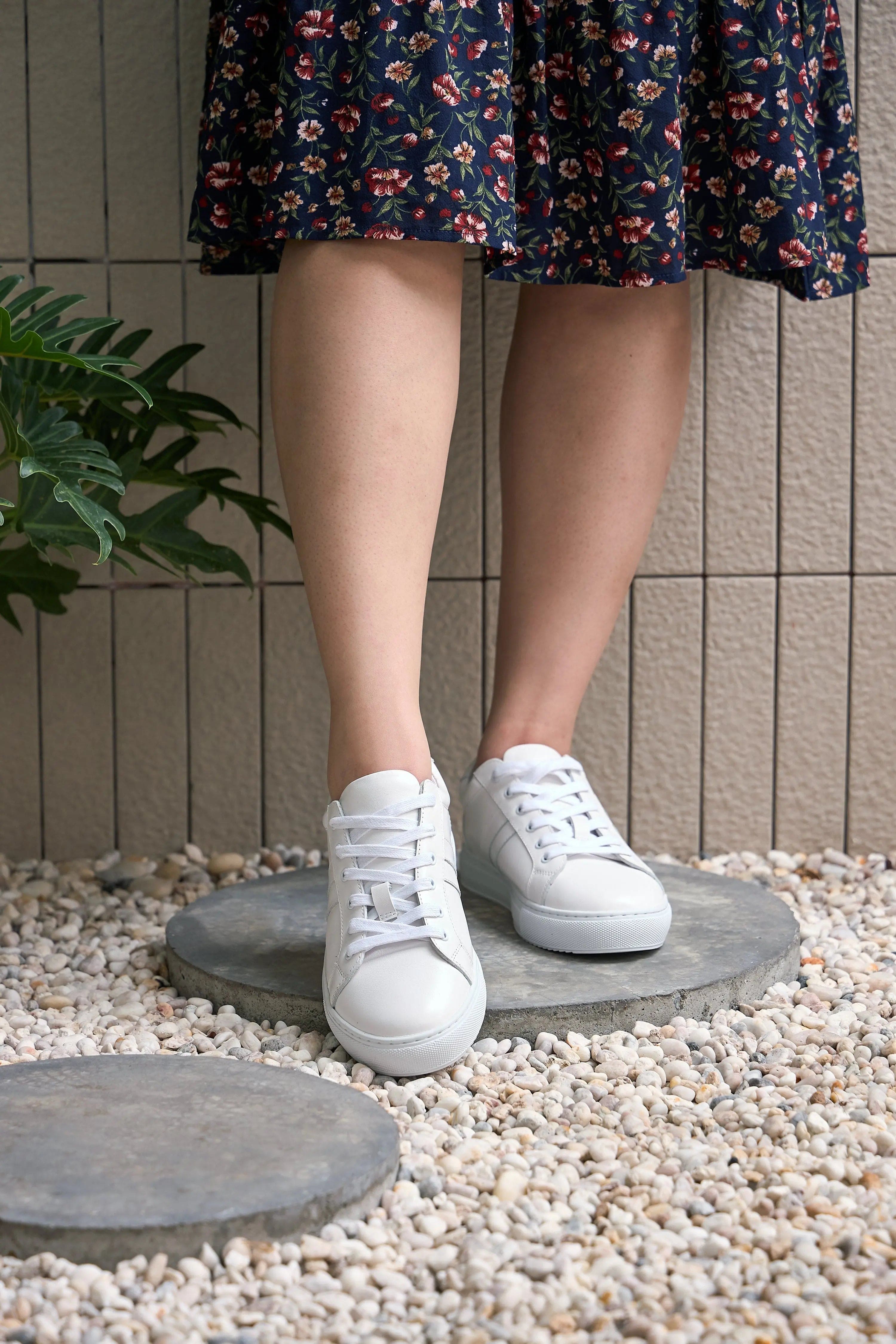 Hoxton - Stripes White & White Trainers Cocorose London