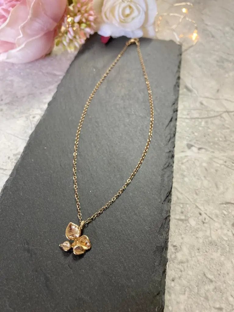 Miniature Gold Million Heart Leaf Pendant Cocorose London